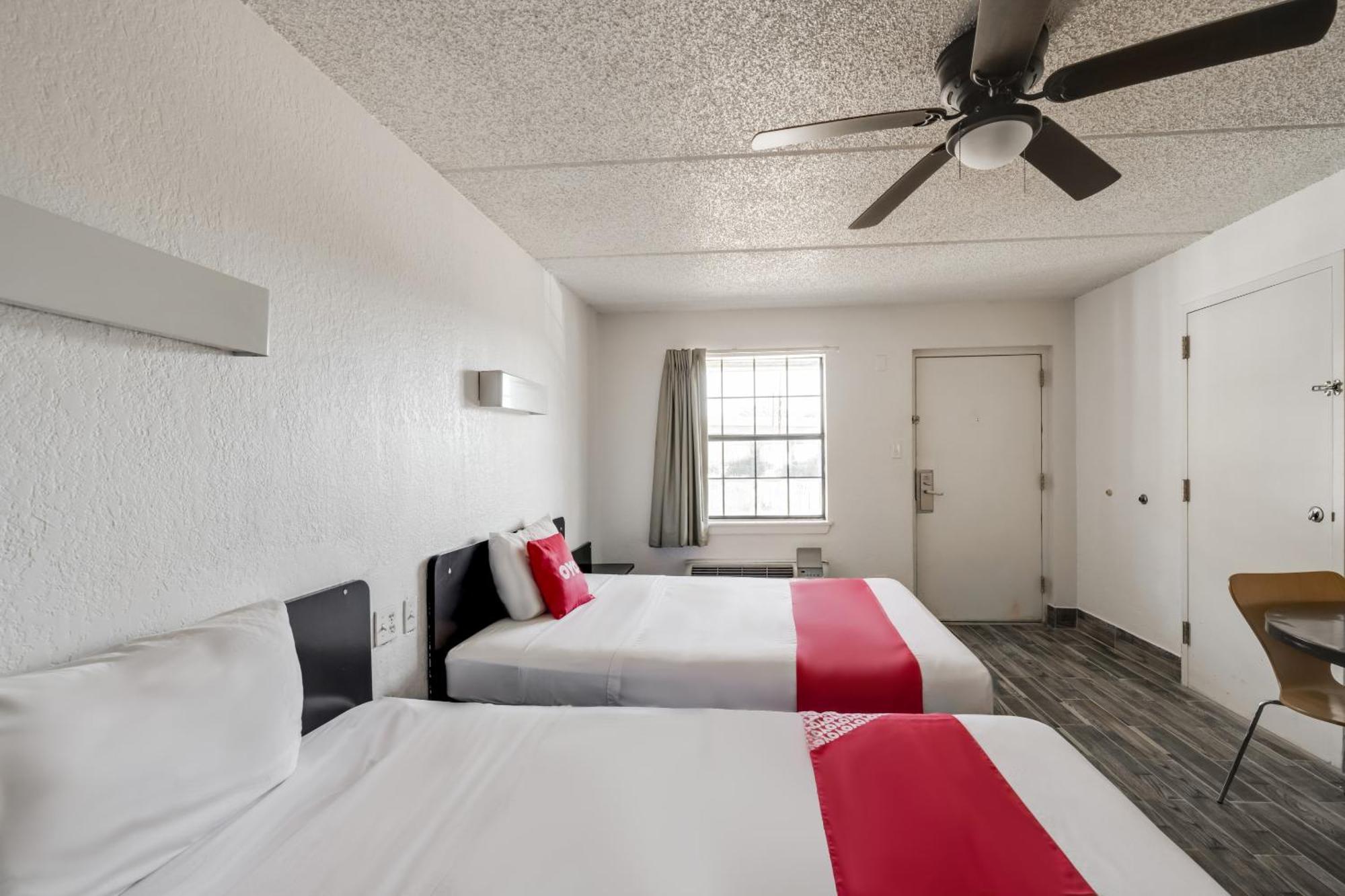 Oyo Hotel Houston Katy Freeway Ngoại thất bức ảnh