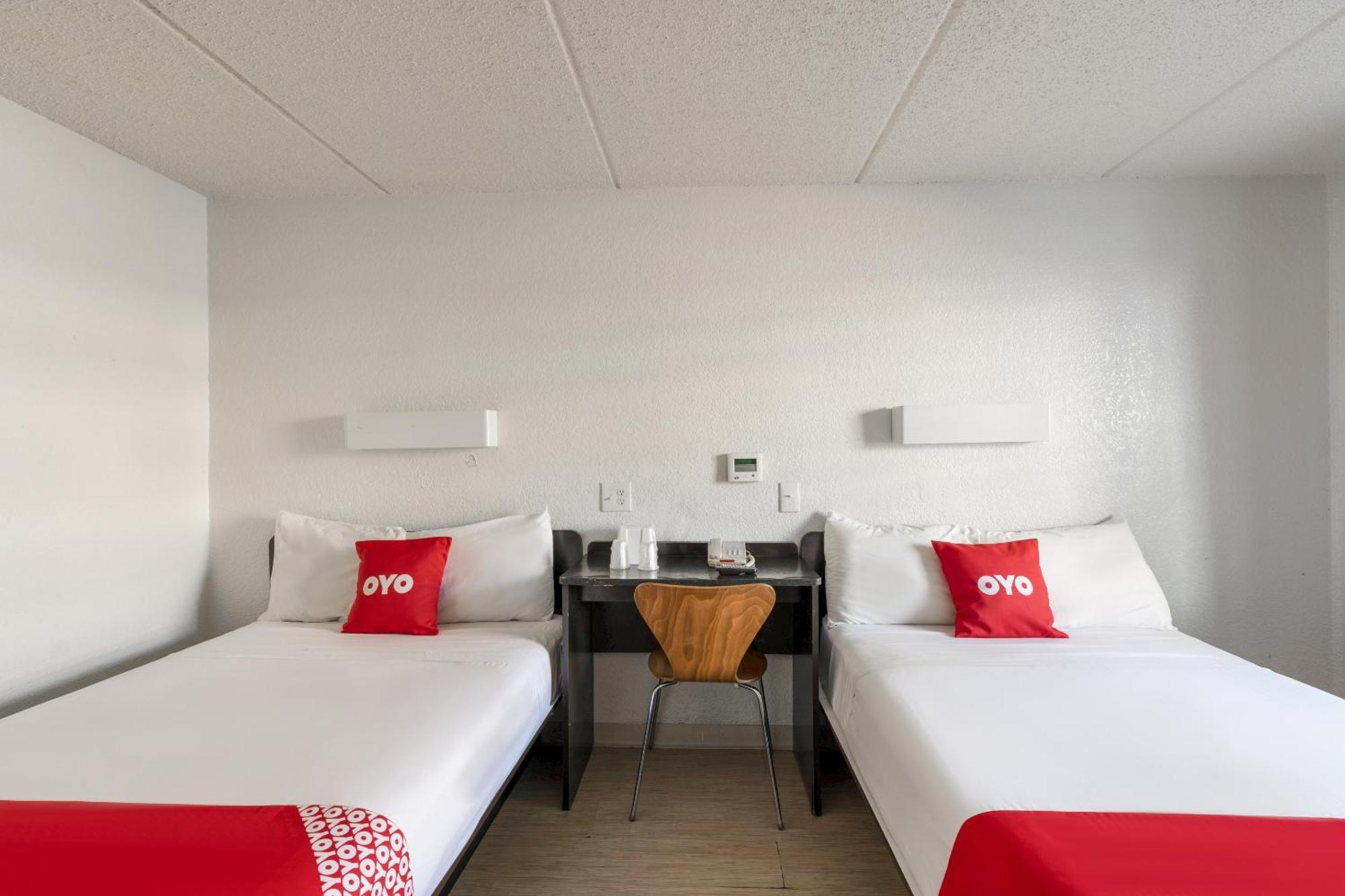 Oyo Hotel Houston Katy Freeway Ngoại thất bức ảnh