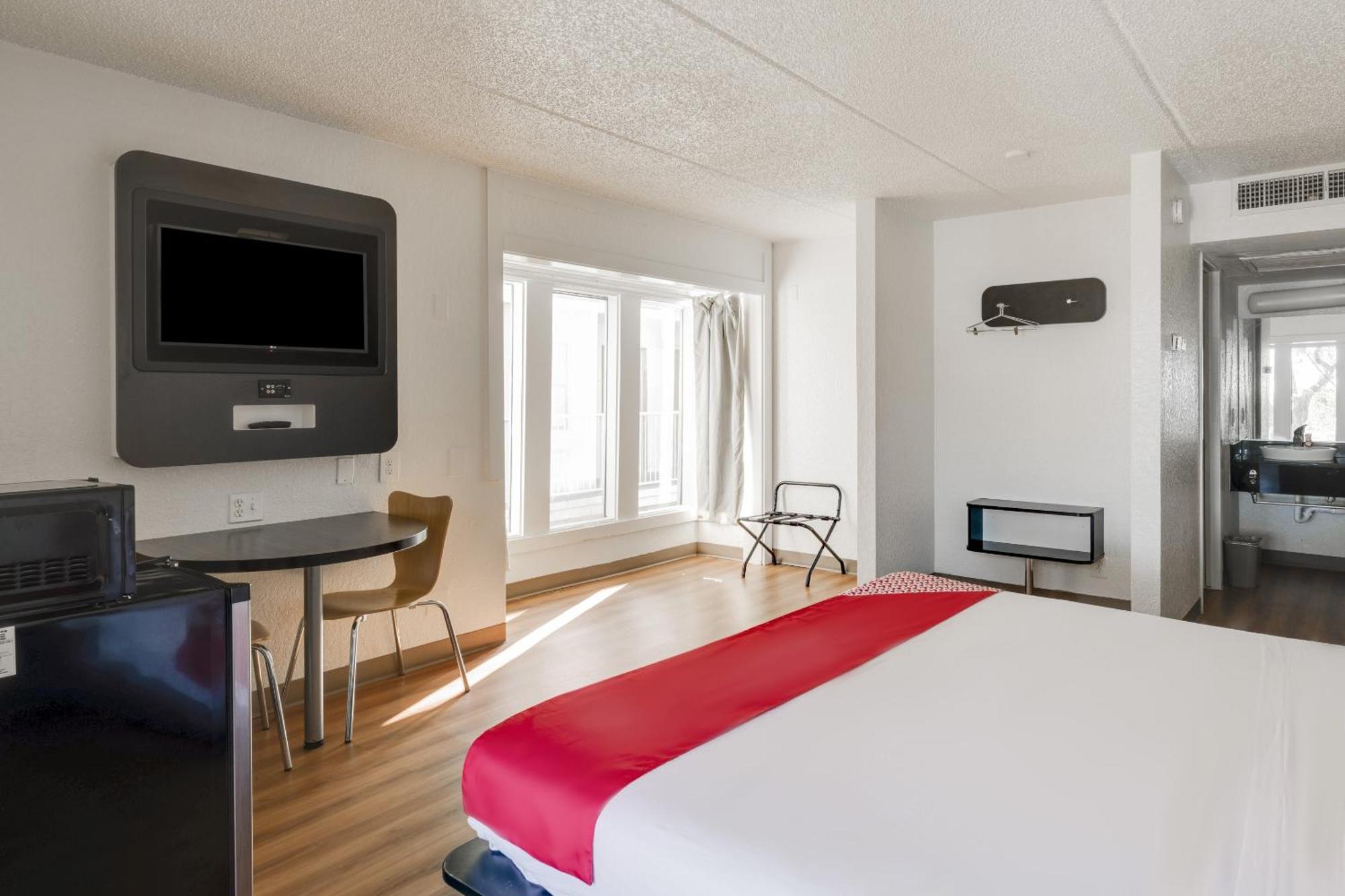 Oyo Hotel Houston Katy Freeway Ngoại thất bức ảnh