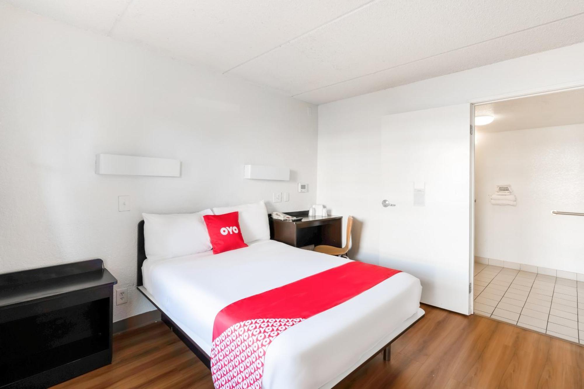 Oyo Hotel Houston Katy Freeway Ngoại thất bức ảnh