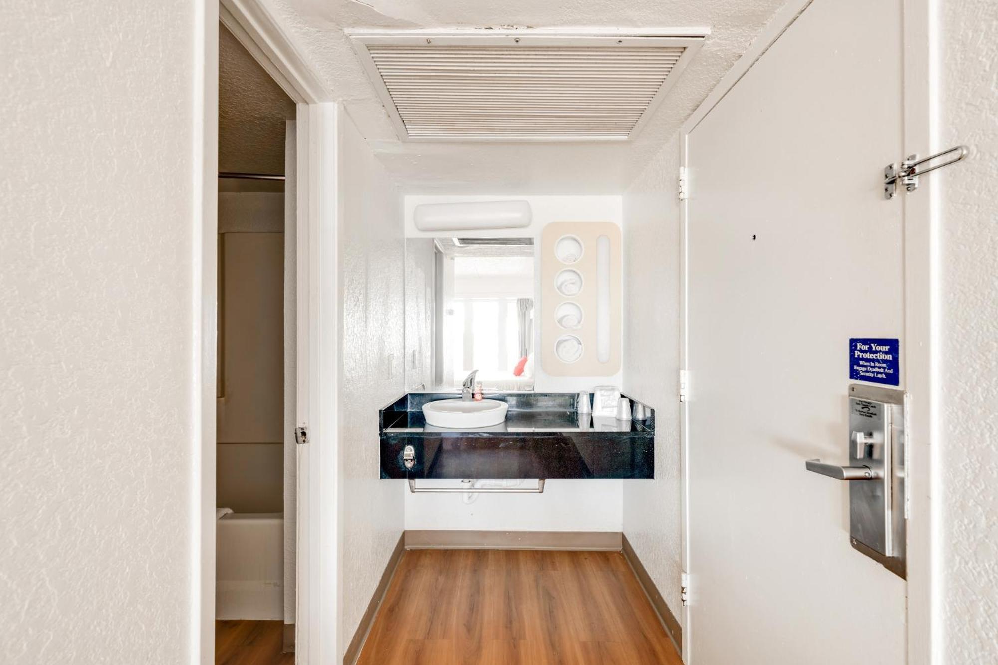Oyo Hotel Houston Katy Freeway Ngoại thất bức ảnh